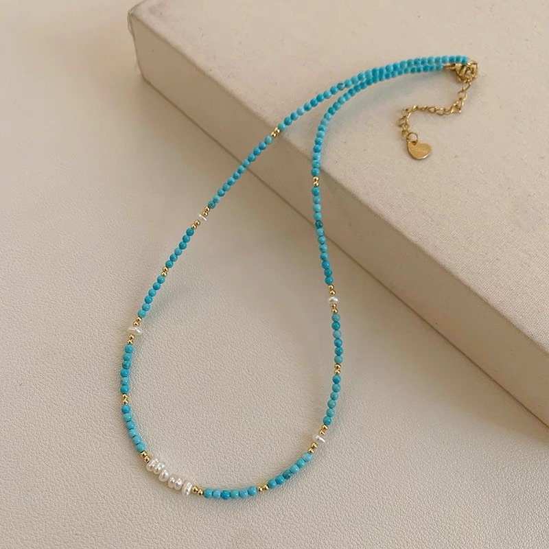 Newly Designed Elegant Imitation Pearl Turquoise Necklace Delicate Texture for Girlfriends Gathering Afternoon Tea