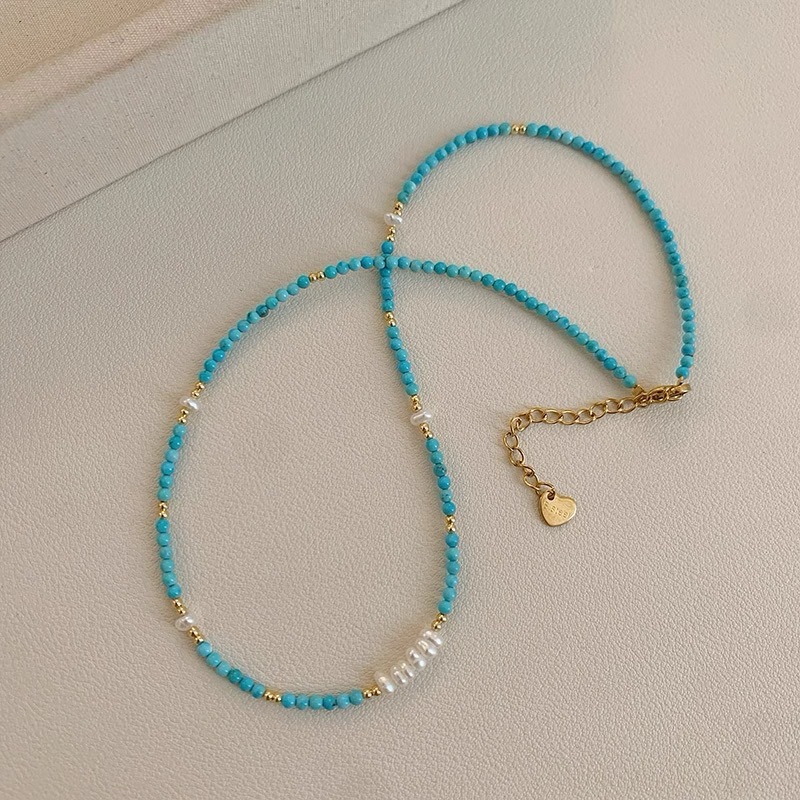 Newly Designed Elegant Imitation Pearl Turquoise Necklace Delicate Texture for Girlfriends Gathering Afternoon Tea